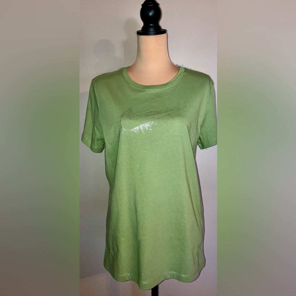 NWT-Women's NIKE Green With Silver Logo Short Sleeve Top/Shirt, Large L